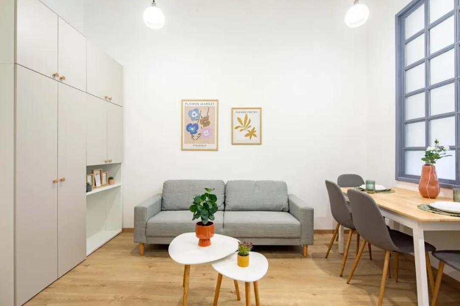 Cityscape Budget Jozsef Boulevard Apartment